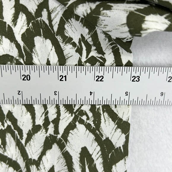 Jach’s Girlfriend Blouse Sz M Olive & Cream Polyester Button Front 3/4 Like New - Picture 11 of 12